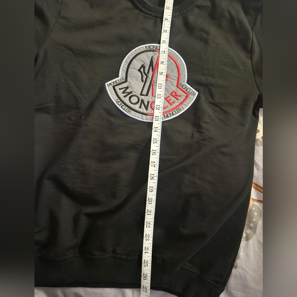Moncler Black Logo Crew Neck Sweater Size Xl - Picture 4 of 7